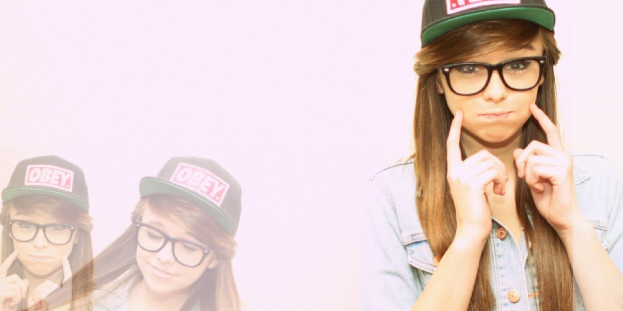 LipstickedChild's profile banner image