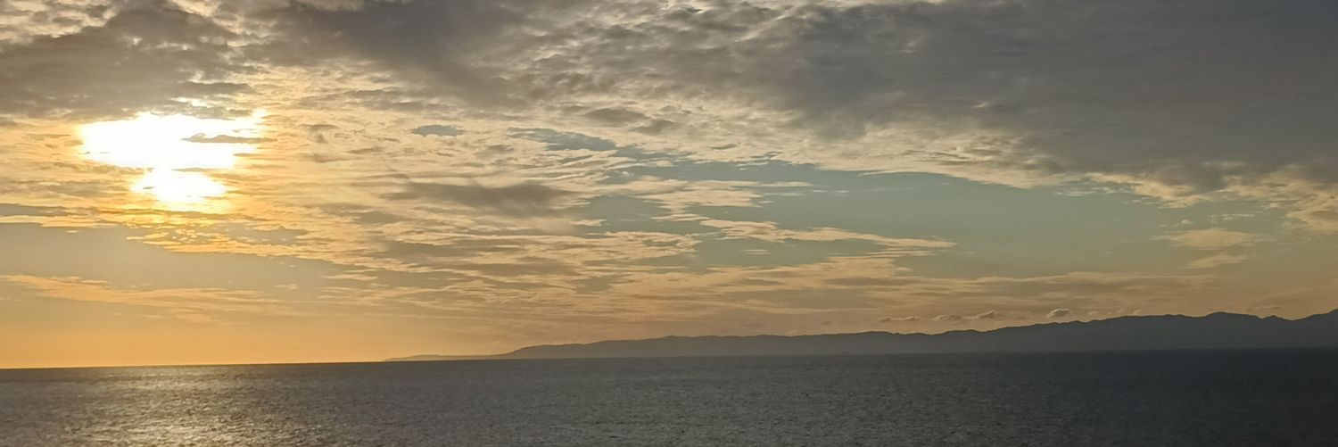 hshrm661's profile banner image