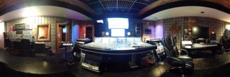 AuracleStudio's profile banner image