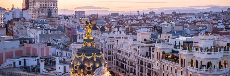 Mercedes González banner