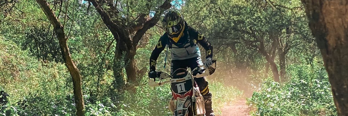 valediaz010's profile banner image