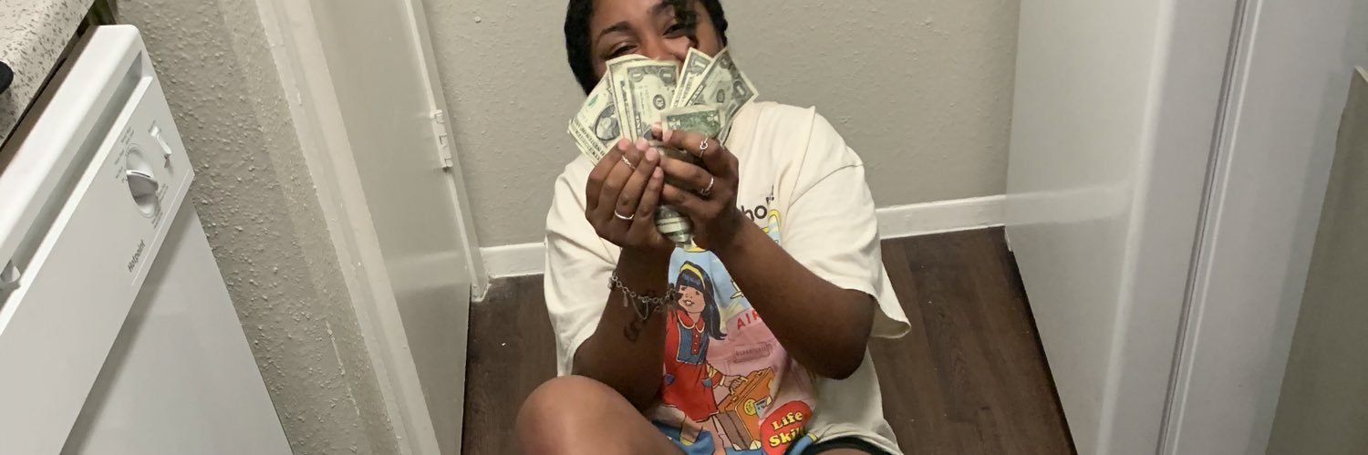 QueenYanna_'s profile banner image