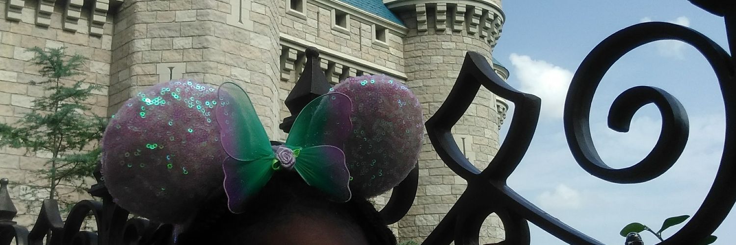 Valencia Chree banner