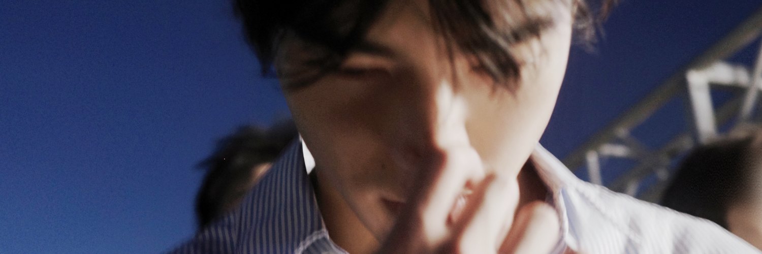 louiseloveth's profile banner image