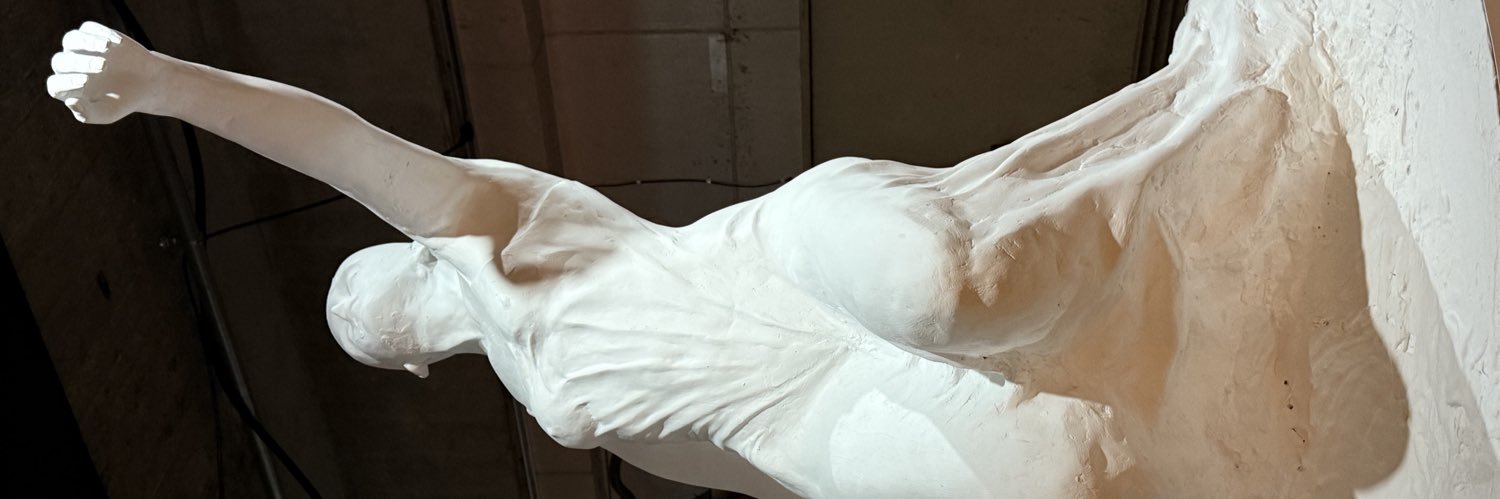 fee_kn's profile banner image
