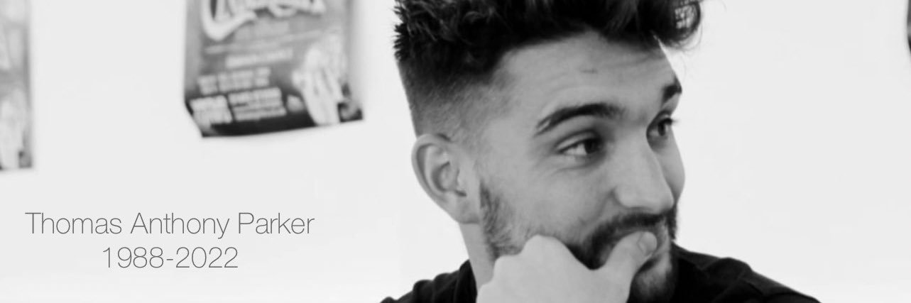 Emma 🌻🦋 banner