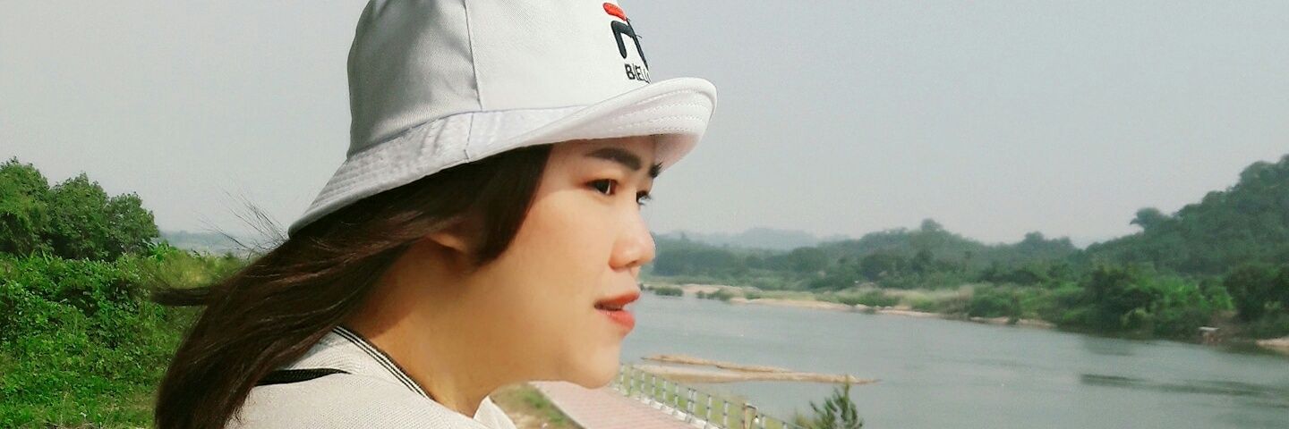 Praew_Narissara's profile banner image