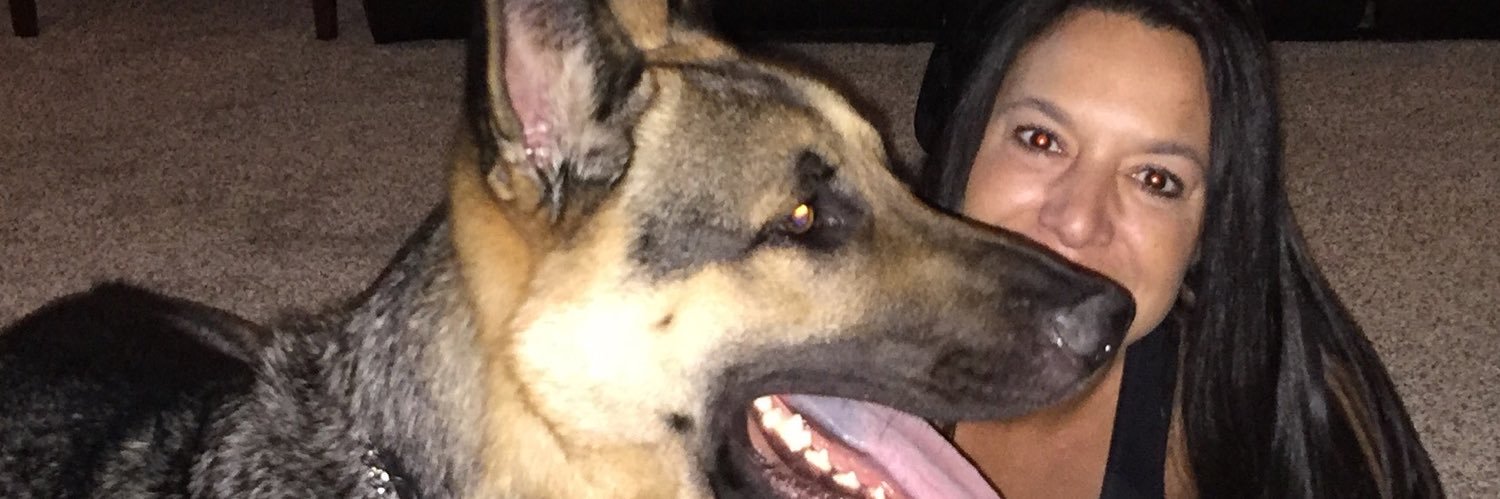 TishyLee's profile banner image