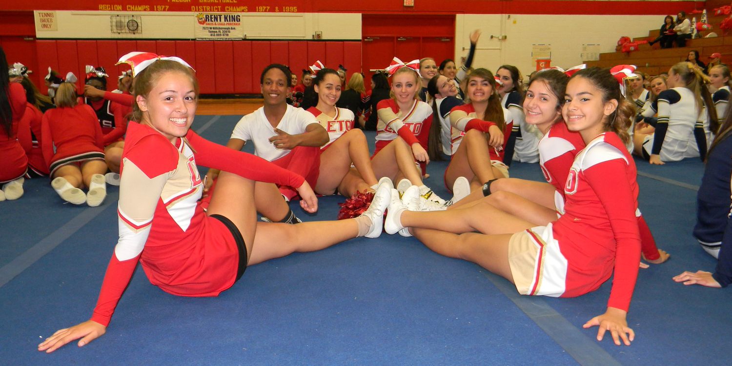 Leto cheerleading banner