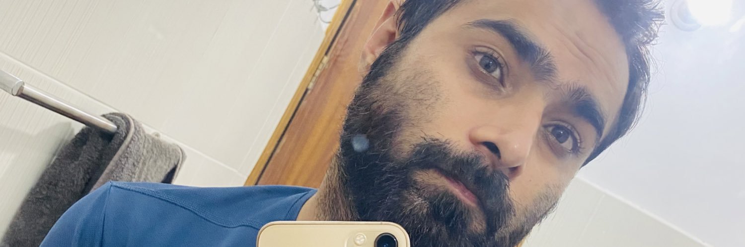 Viky_ChEeMa's profile banner image
