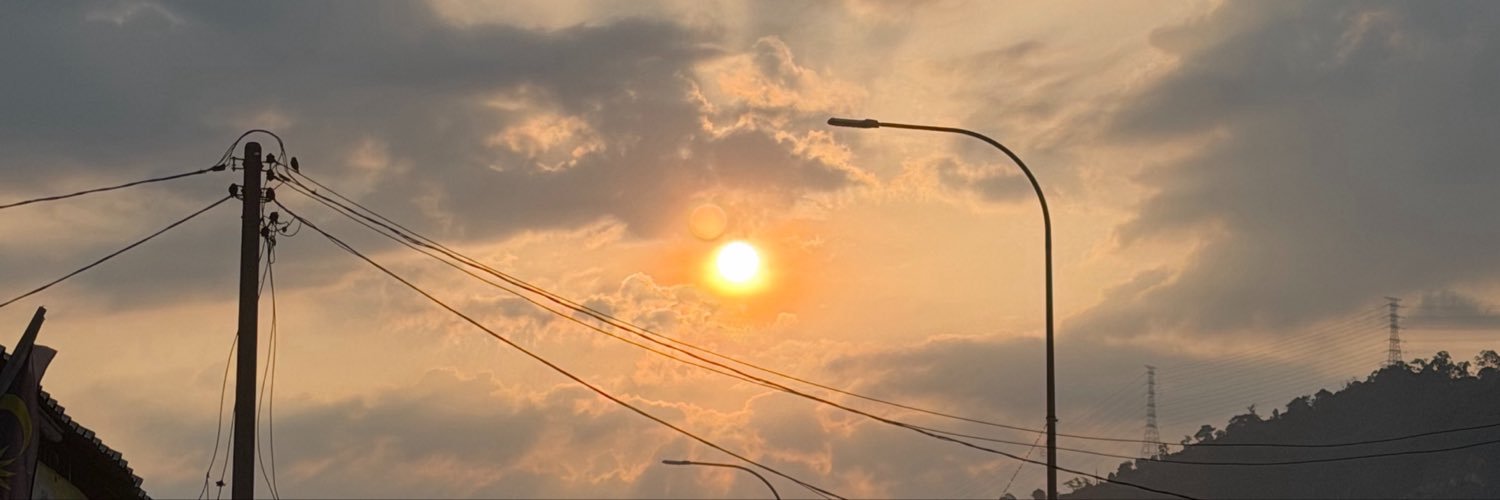 yungchua's profile banner image