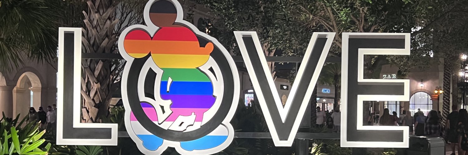 Courtney J 💙🇺🇸😻 banner