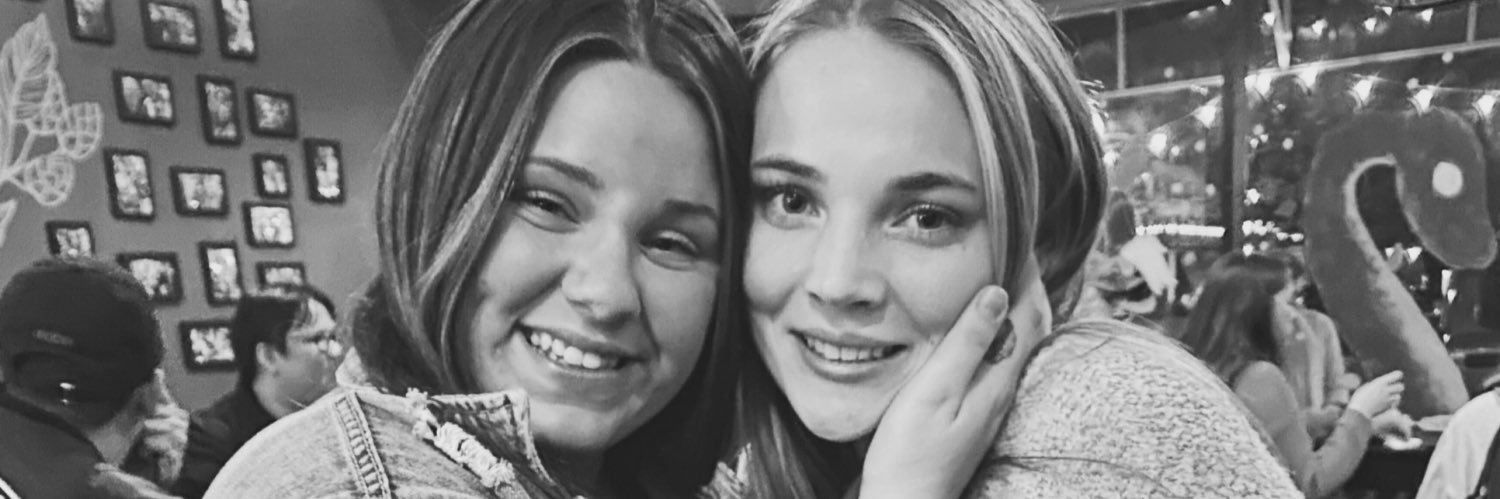 alyssayarck's profile banner image
