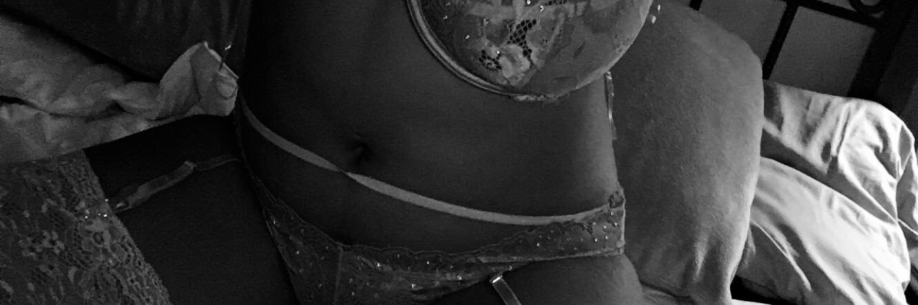jonestyona's profile banner image
