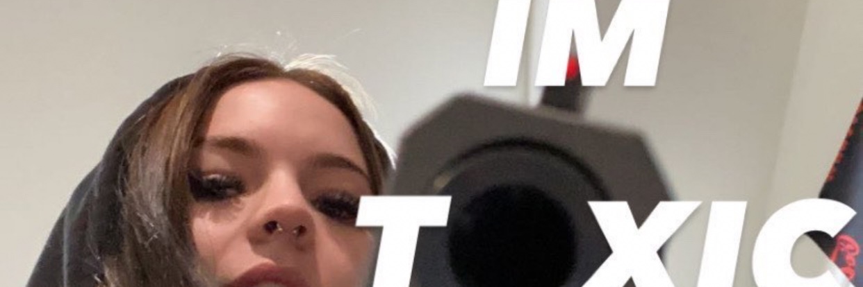 _YoungHippie's profile banner image