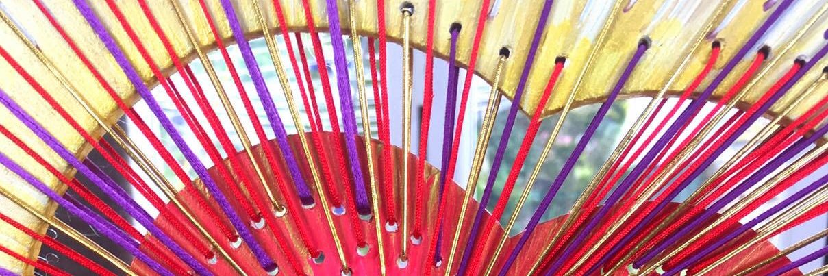 V banner