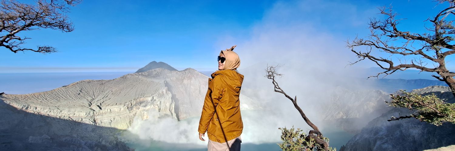 21Alfiya's profile banner image