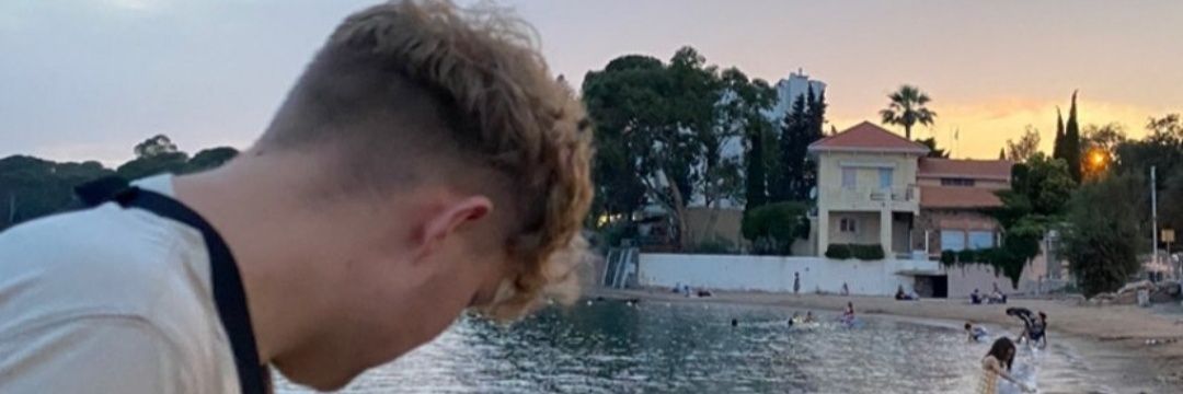 OLarsimont's profile banner image