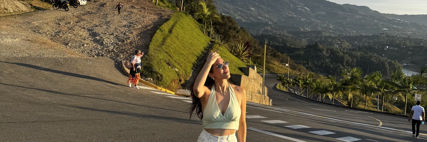 AmandaVerdejaO's profile banner image