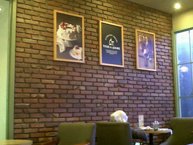 putri maya ratih  banner