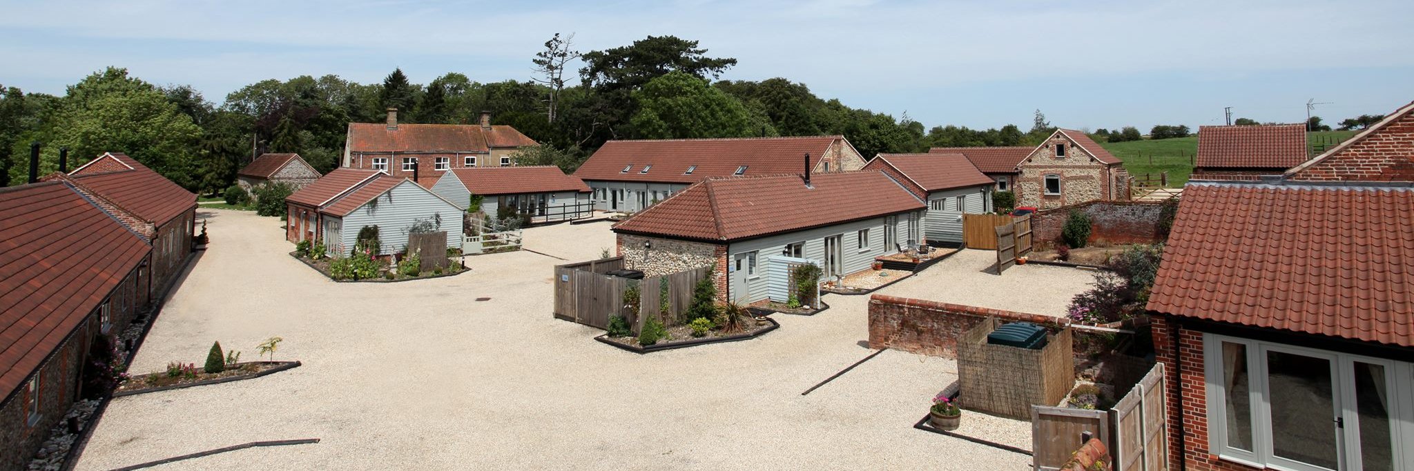 Manor Mews banner