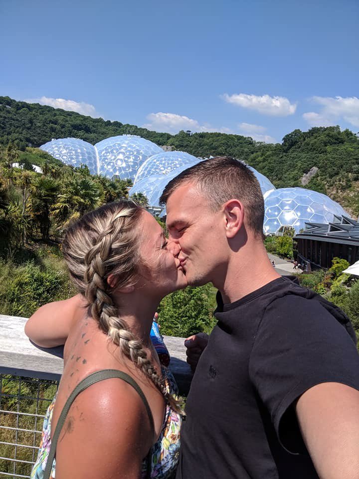 Hannahrodger95's profile banner image