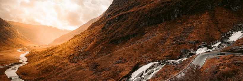 amovahh's profile banner image