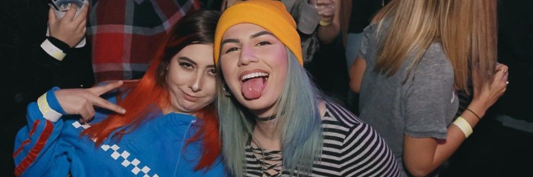 neverxnude's profile banner image