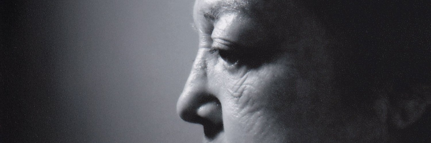 Recssini's profile banner image