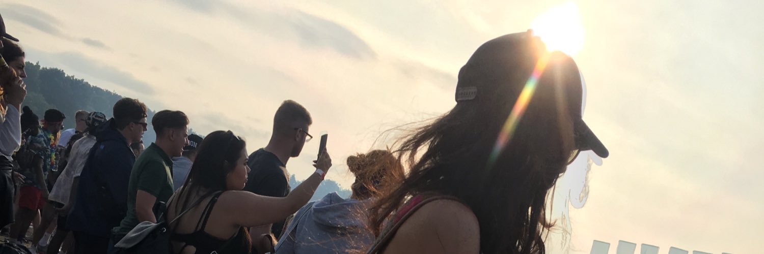BethJones_'s profile banner image