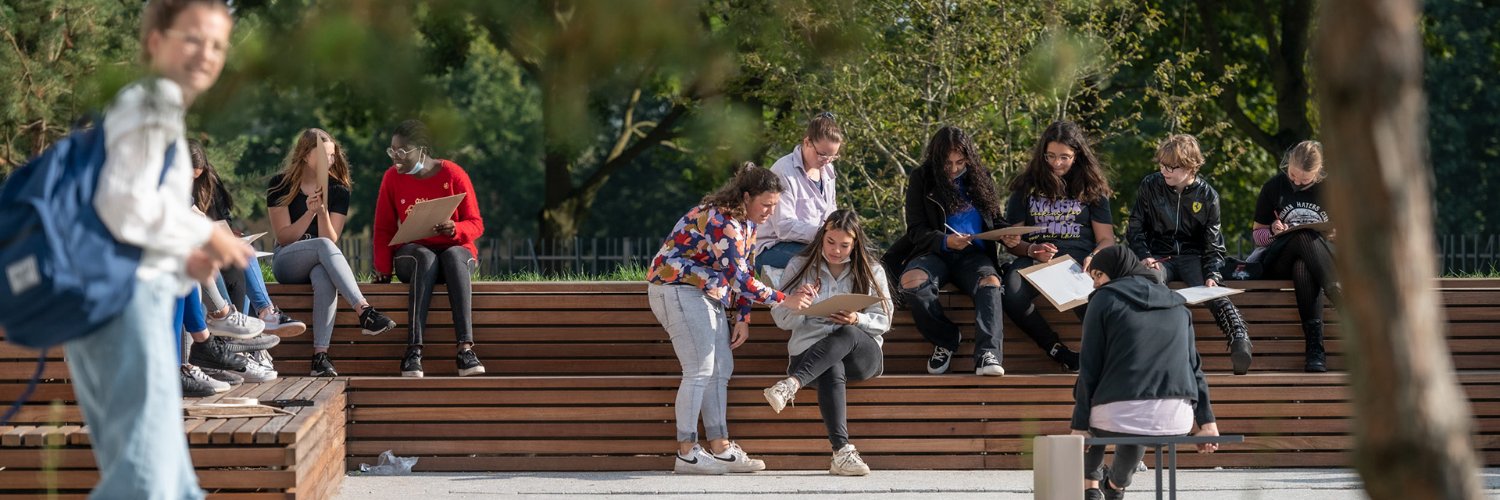 Dr. Knippenbergcollege banner