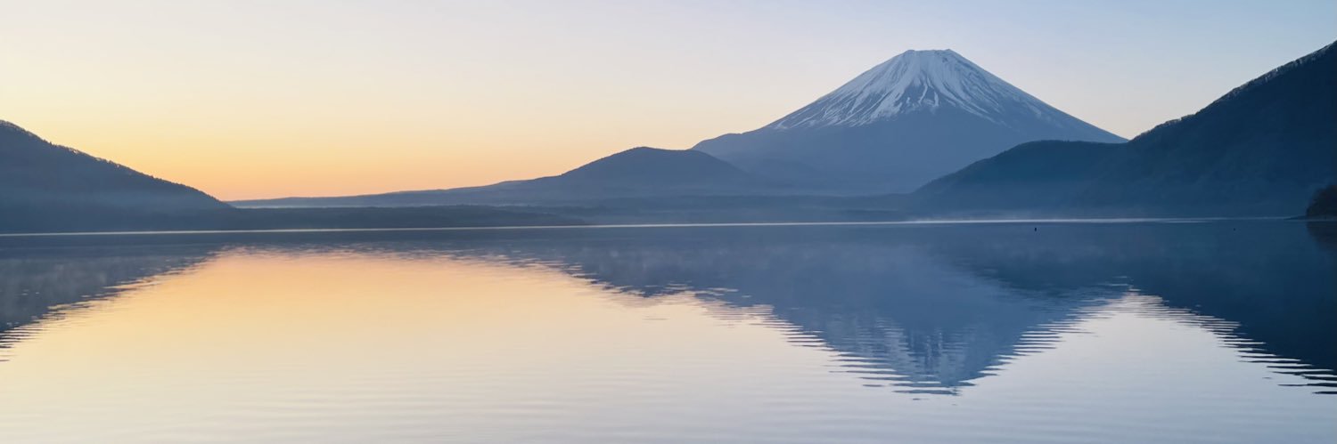 degulittle's profile banner image