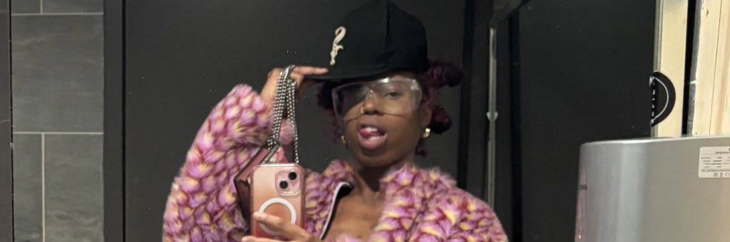 lulusbackintown's profile banner image