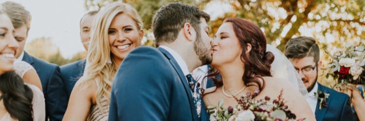 leahinga's profile banner image