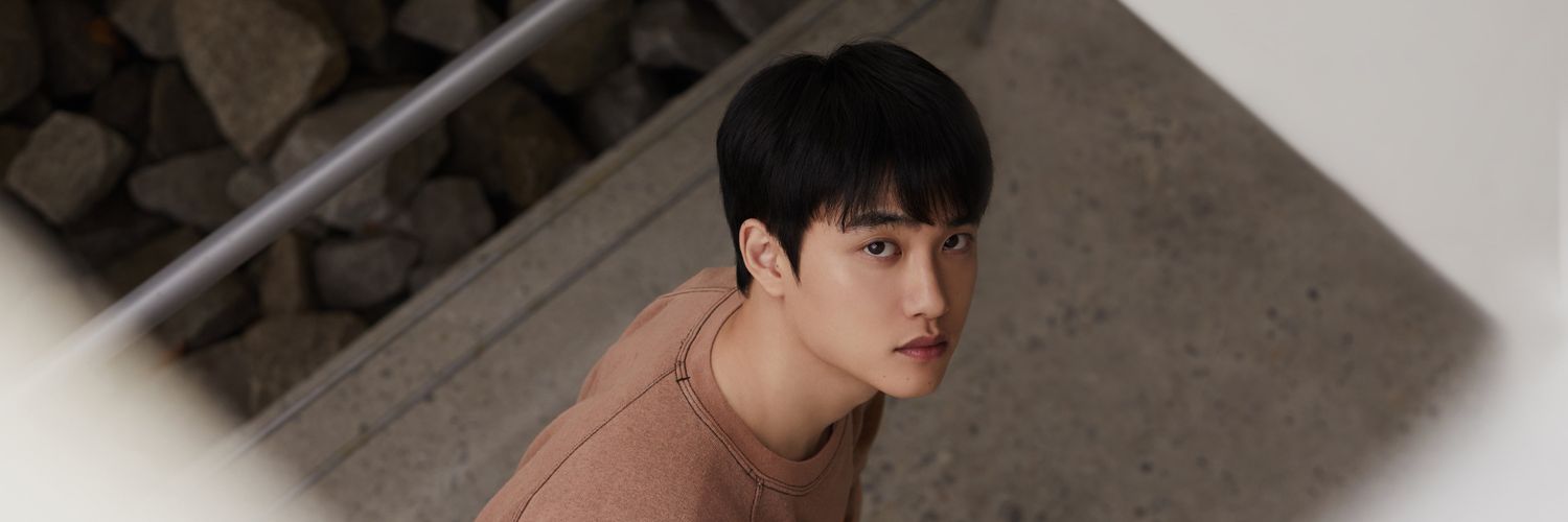 12__WIND's profile banner image