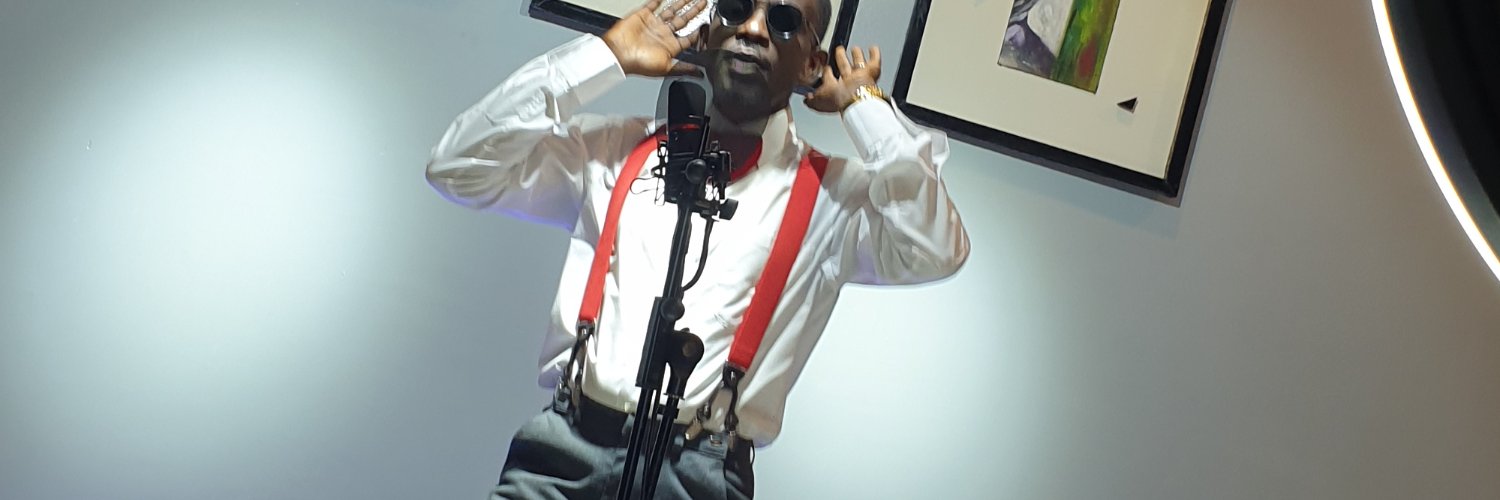 olusings's profile banner image