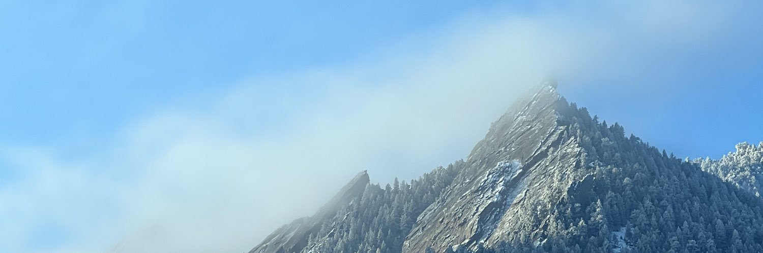 emilyw_2001's profile banner image