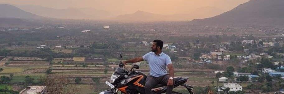 him_dhingani's profile banner image