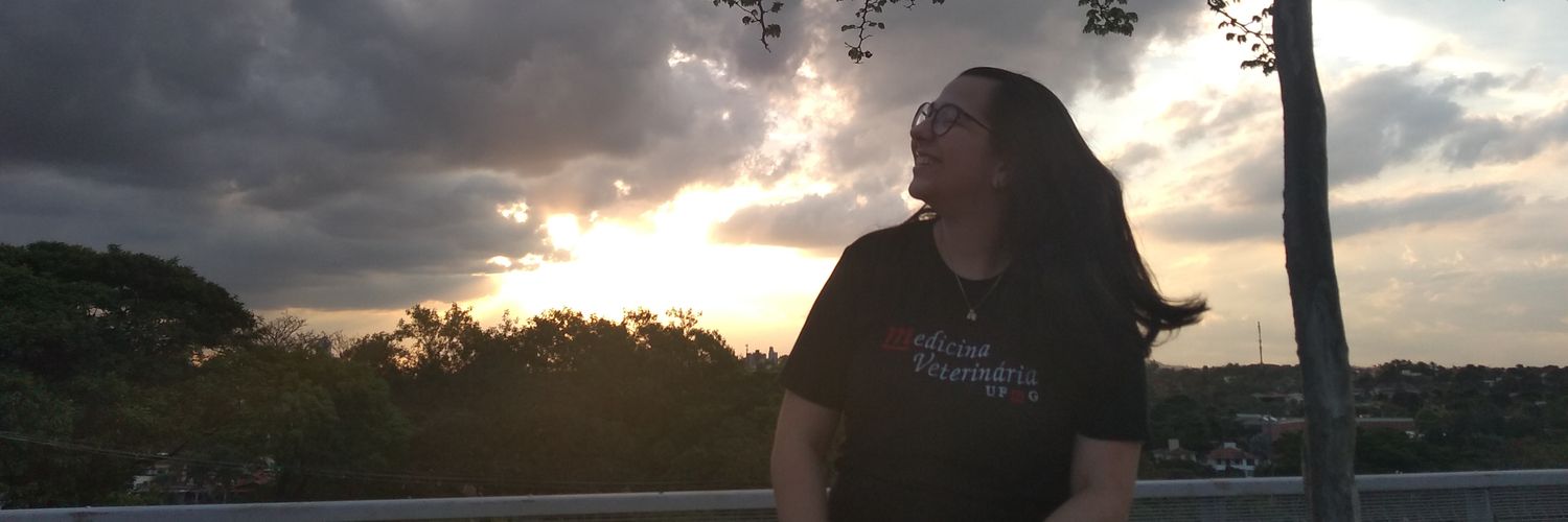 luluhcr's profile banner image