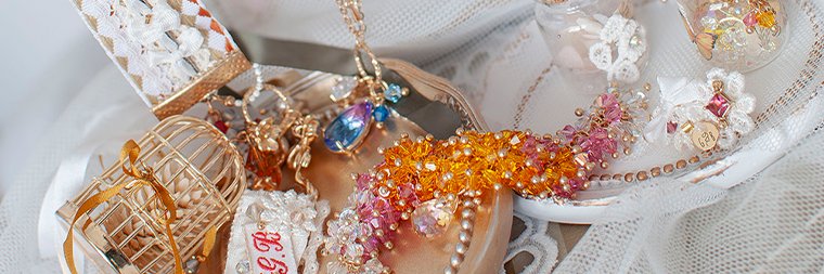 cathetienne's profile banner image