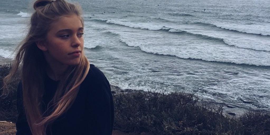 AliviaHart's profile banner image