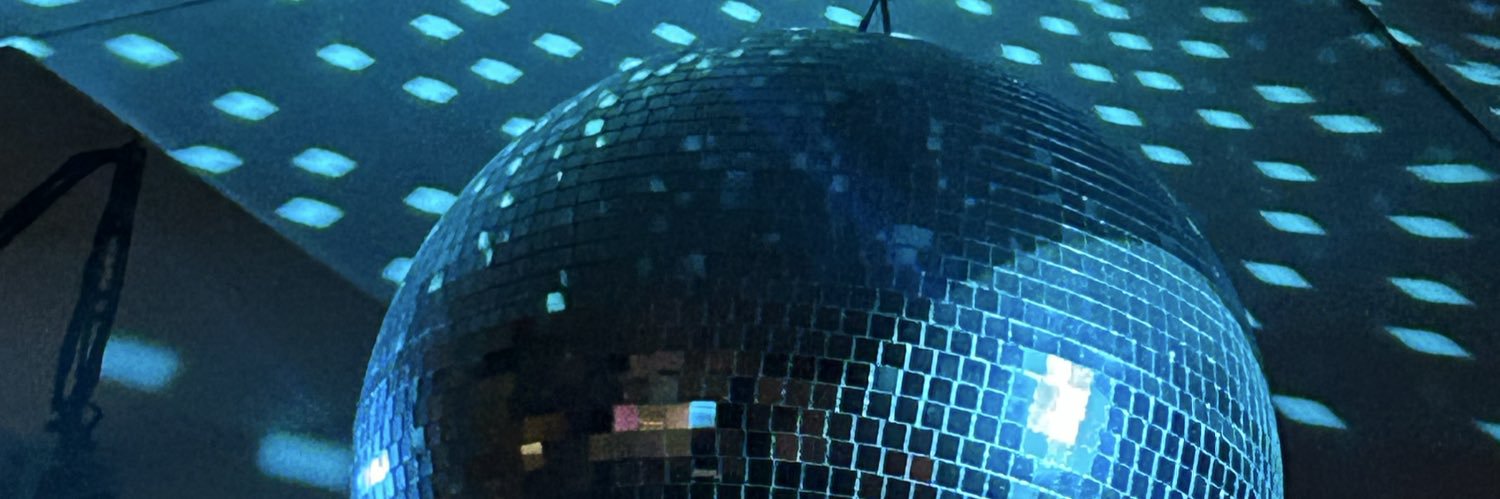 _azvd's profile banner image