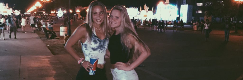 _chloeeparker's profile banner image