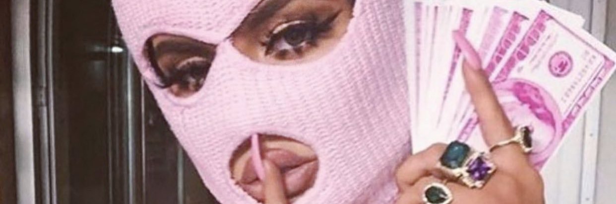 roxiecruz_'s profile banner image