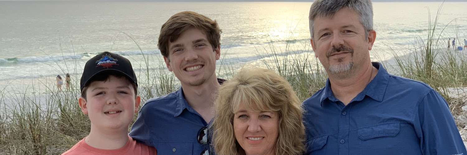 Rwall87's profile banner image