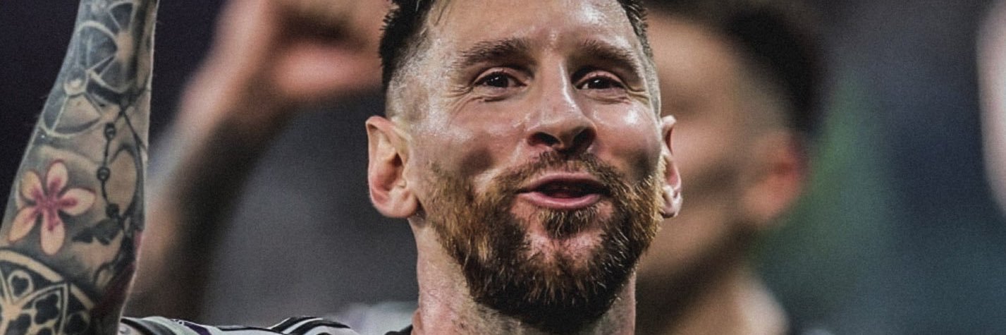 LuliAnca's profile banner image