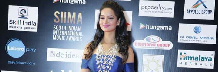 LoveShanvi's profile banner image