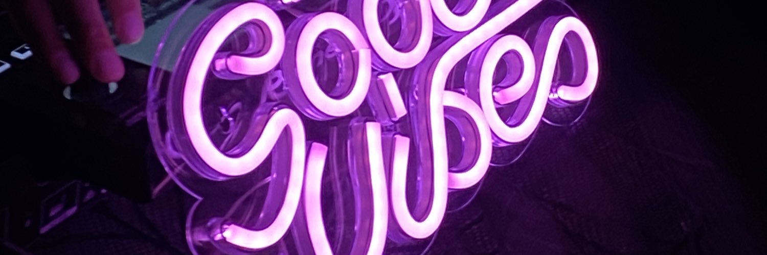 carys_wright's profile banner image