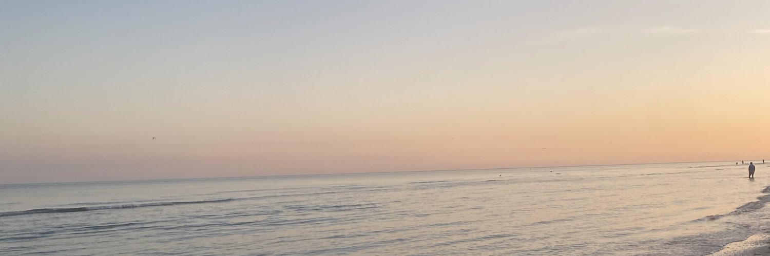 reagan_robertss's profile banner image