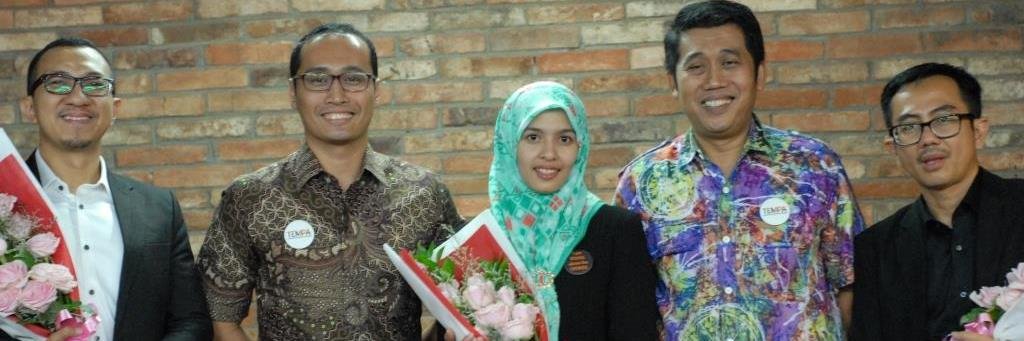 a_mayangsari's profile banner image